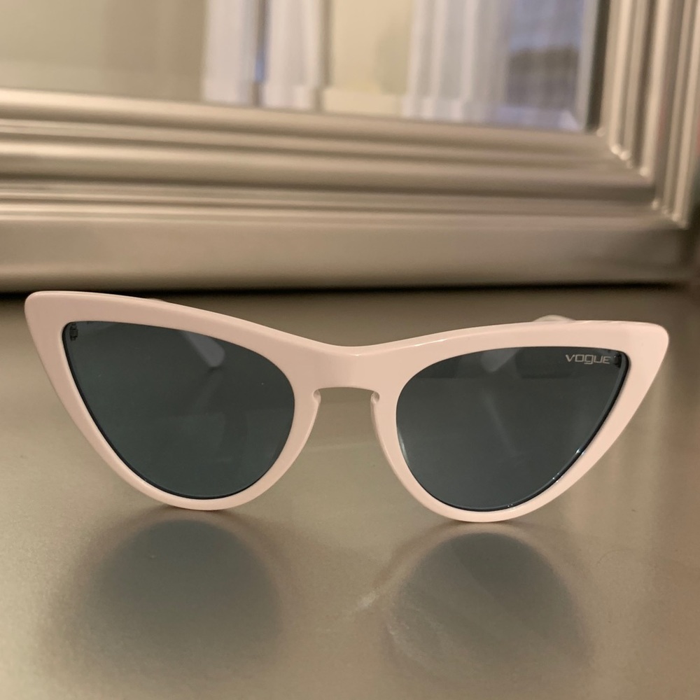cat eye sunglasses